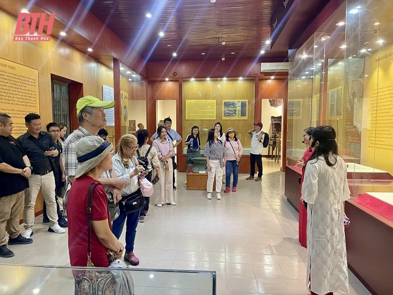 Đoàn famtrip Đài Loan tham quan Bảo tàng tỉnh, trải nghiệm City tour Thanh Hóa