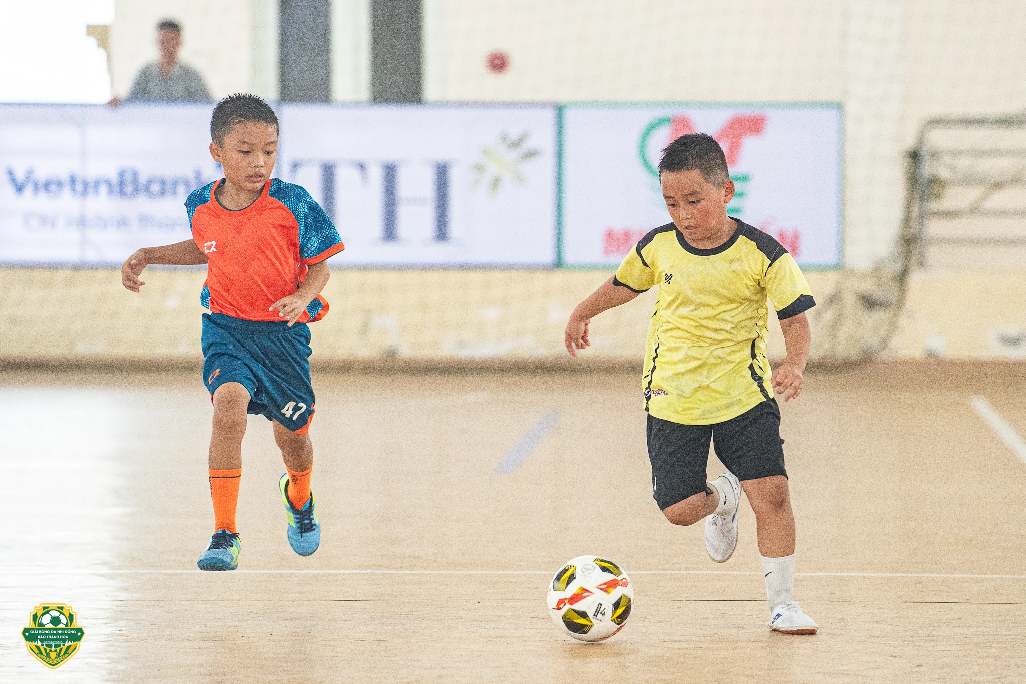 Hứa hẹn kịch tính và bùng nổ tại tứ kết lứa tuổi U8 giải Bóng đá Nhi đồng Báo Thanh Hoá lần thứ IV