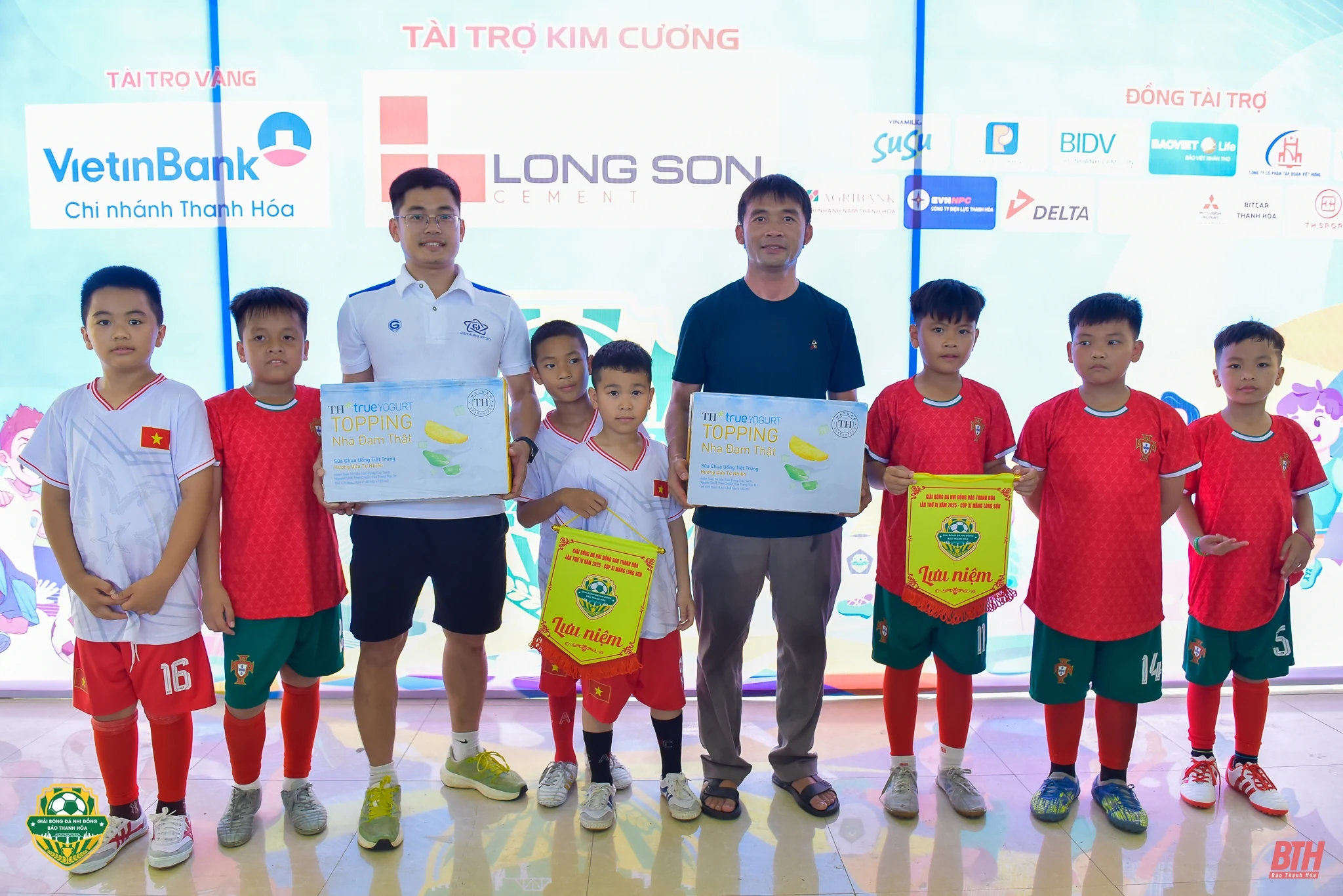Dấu ấn đồng hành của Tập đoàn TH cùng giải Bóng đá Nhi đồng Báo Thanh Hóa lần thứ IV - Cúp Xi măng Long Sơn