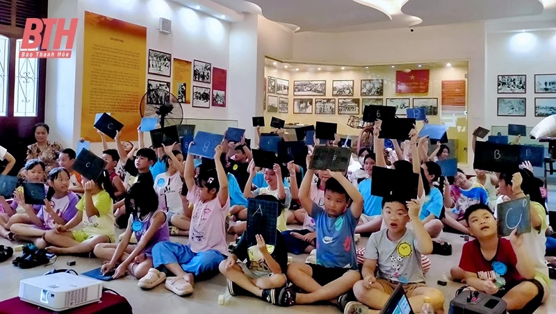 Dẫn lối về nguồn