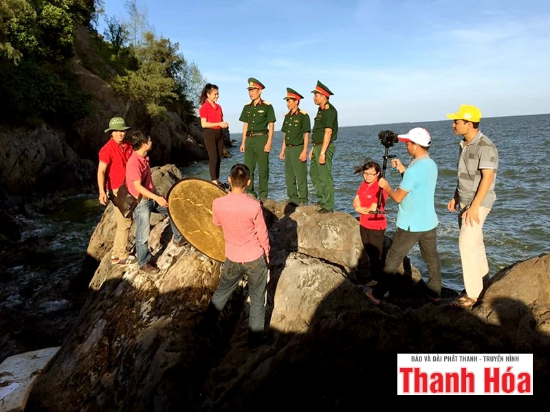 Nơi nào có khán giả, nơi đó có “cánh sóng” truyền hình