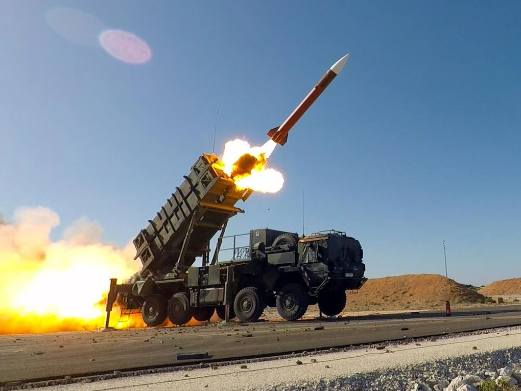 Đằng sau quan điểm của ông Trump về cung cấp tên lửa Patriot cho Ukraine