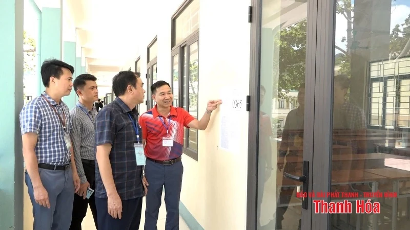 Kỳ thi Tốt nghiệp THPT năm 2025: Thí sinh huyện xa xôi nhất của tỉnh hoàn thành ngày thi đầu tiên 