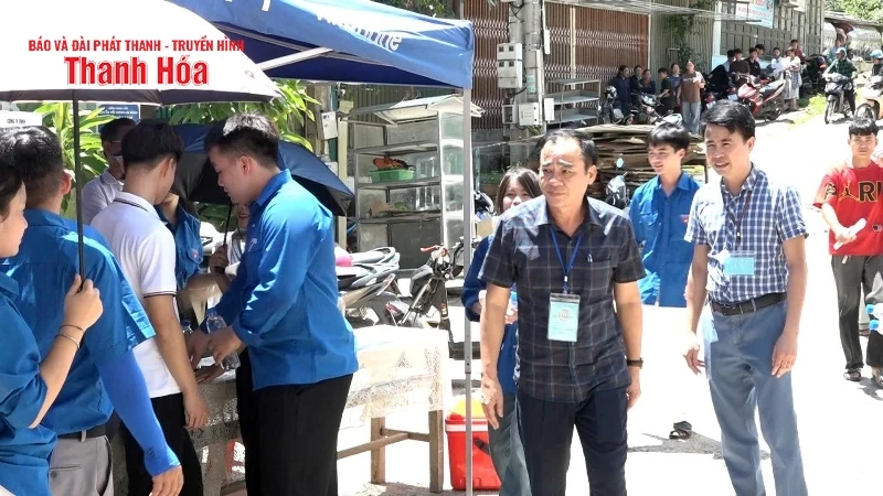 Kỳ thi Tốt nghiệp THPT năm 2025: Thí sinh huyện xa xôi nhất của tỉnh hoàn thành ngày thi đầu tiên 