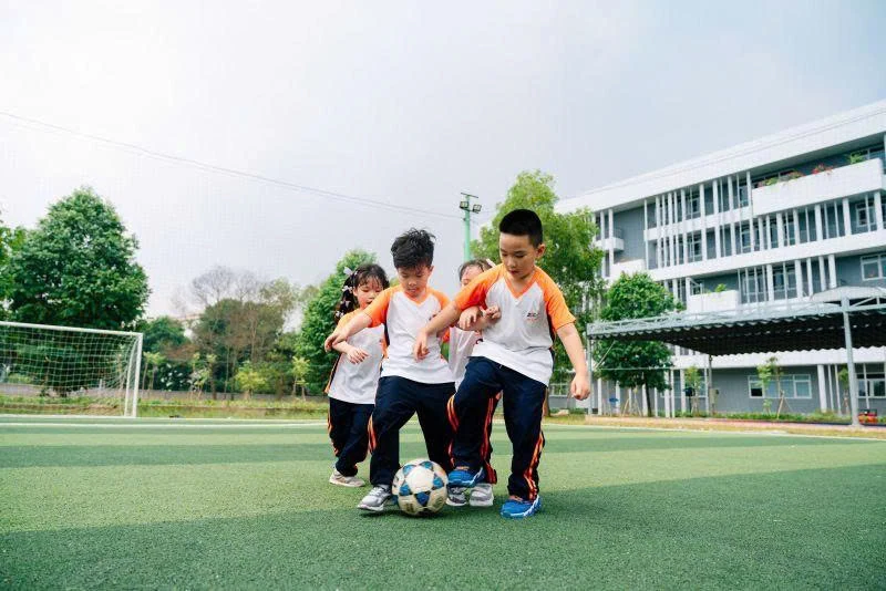 FPT School Thanh Hóa tổ chức lớp “Vui học thử - Trải nghiệm thật” vào tháng 7/2025