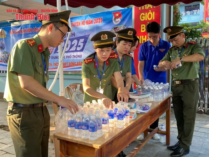 Đoàn Thanh niên Công an tỉnh ra quân “Tiếp sức mùa thi”