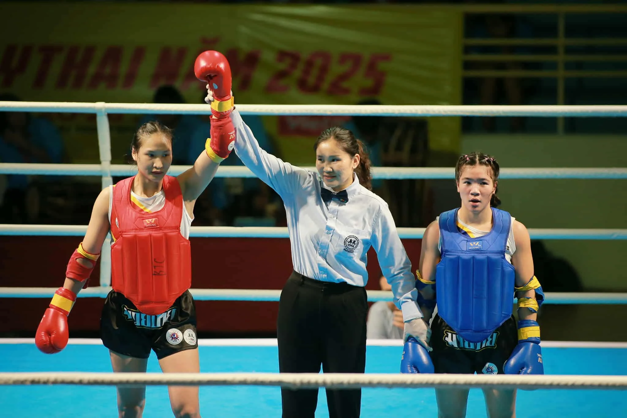 Nữ võ sỹ Muay Thanh Hóa hoàn tất bộ sưu tập huy chương vàng quốc tế