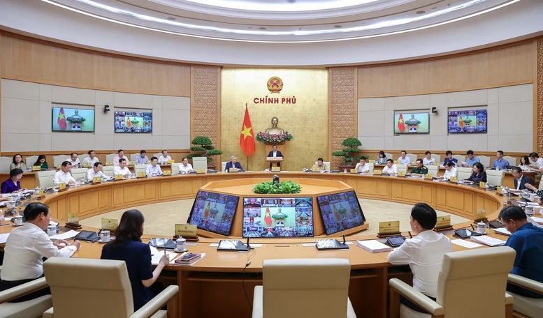 Thủ tướng yêu cầu kiên định mục tiêu, thực hiện “3 tăng tốc”