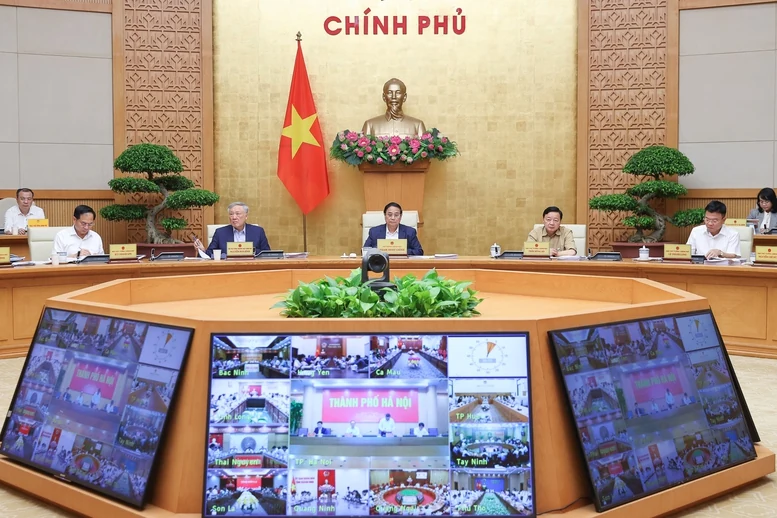 Thủ tướng yêu cầu kiên định mục tiêu, thực hiện “3 tăng tốc”