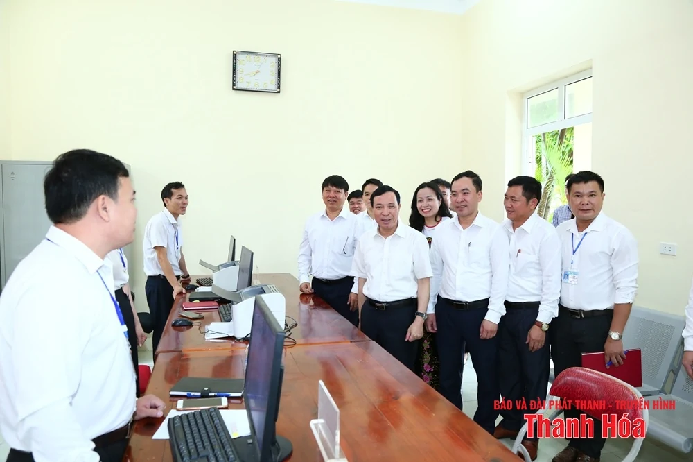 Phó Bí thư Thường trực Tỉnh ủy Lại Thế Nguyên dự Hội nghị lần thứ nhất Ban Chấp hành Đảng bộ xã Thạch Quảng
