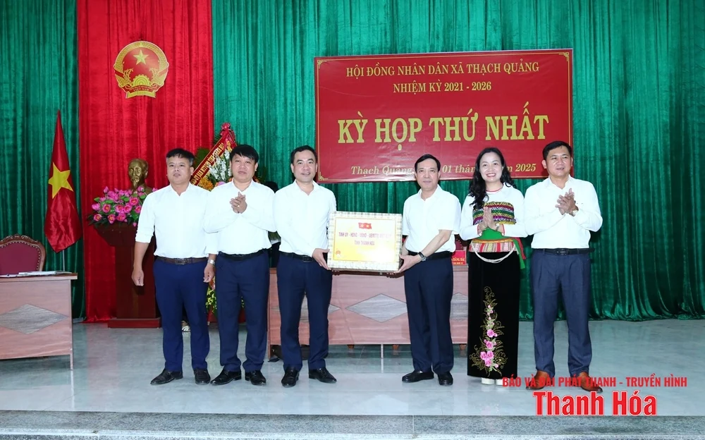Phó Bí thư Thường trực Tỉnh ủy Lại Thế Nguyên dự Hội nghị lần thứ nhất Ban Chấp hành Đảng bộ xã Thạch Quảng