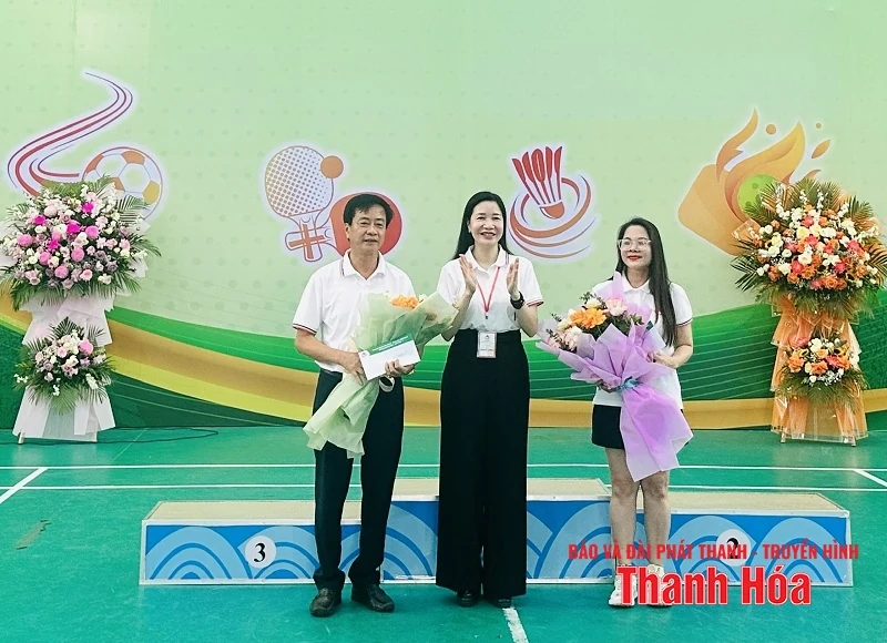 Ngân hàng Chính sách xã hội Thanh Hóa nhất toàn đoàn tại hội thao khu vực V