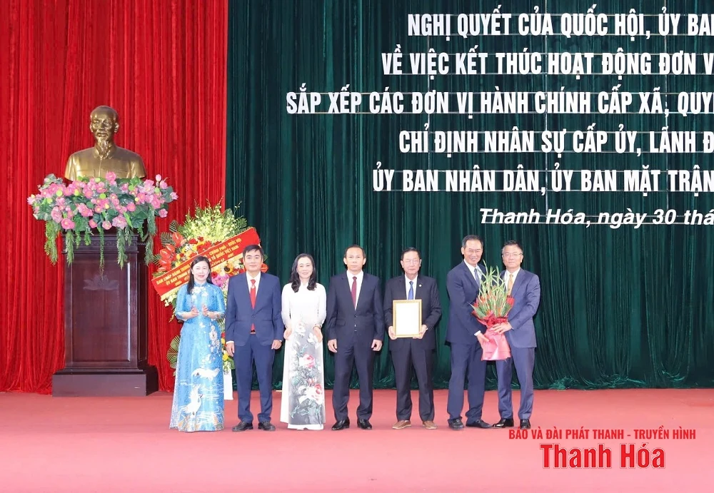 Thanh Hóa công bố các nghị quyết, quyết định của Trung ương, của tỉnh về sắp xếp tổ chức bộ máy và đơn vị hành chính