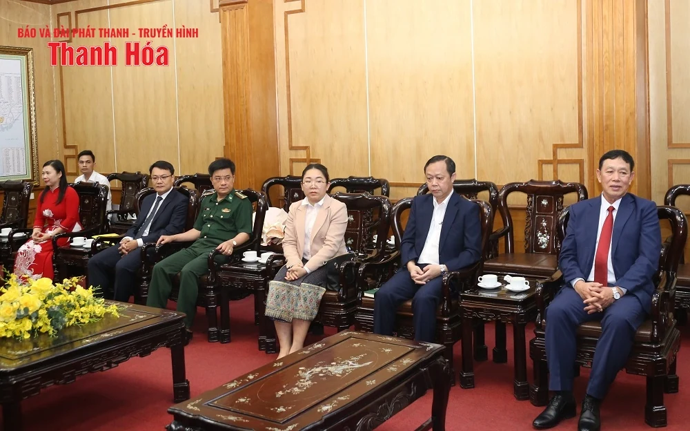 Bí thư Tỉnh ủy Nguyễn Doãn Anh tiếp xã giao Đại sứ đặc mệnh toàn quyền nước CHDCND Lào