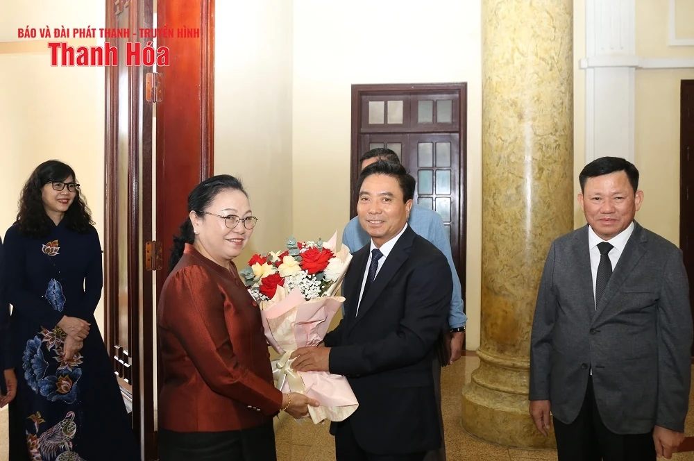 Bí thư Tỉnh ủy Nguyễn Doãn Anh tiếp xã giao Đại sứ đặc mệnh toàn quyền nước CHDCND Lào