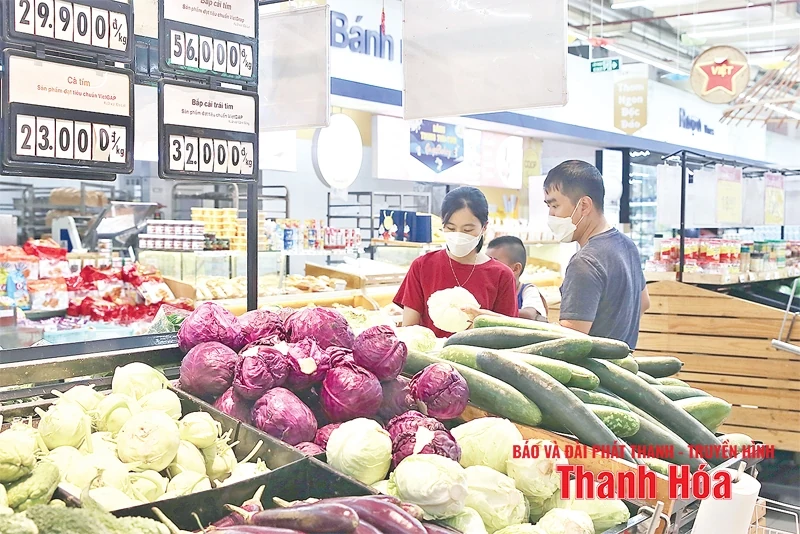 Cuộc đua mở rộng thị trường bán lẻ giữa hàng nội và ngoại