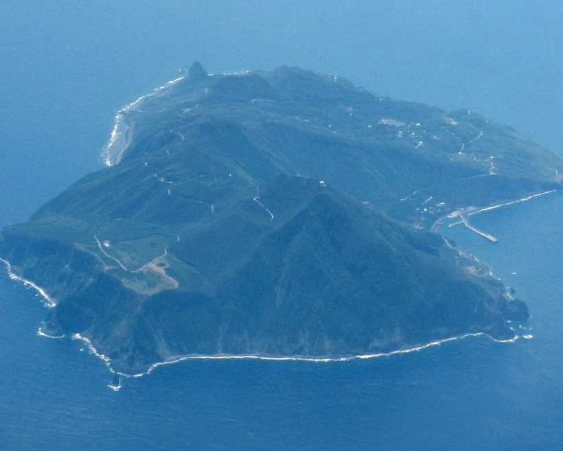 Nhật Bản sơ tán cư dân sau khi hứng chịu hơn 1.000 trận động đất