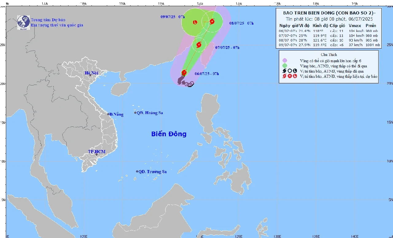 Bão số 2 di chuyển chậm, gây gió mạnh, sóng lớn trên biển