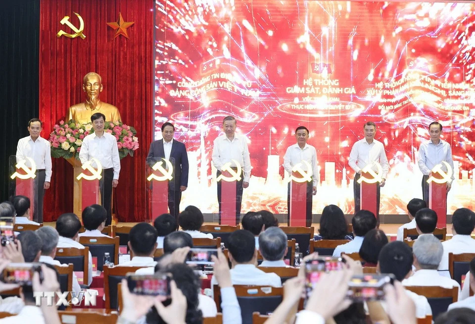 Ban Chỉ đạo Trung ương về phát triển khoa học, công nghệ, đổi mới sáng tạo và chuyển đổi số đánh giá kết quả thực hiện 6 tháng đầu năm 2025