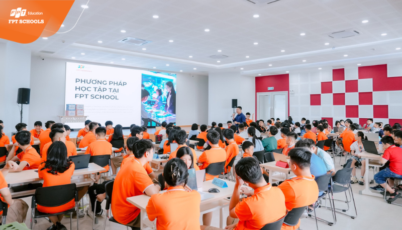 Đội ngũ giáo viên chất lượng - Nền tảng tạo nên môi trường học tập hạnh phúc và toàn diện tại FPT School Thanh Hóa