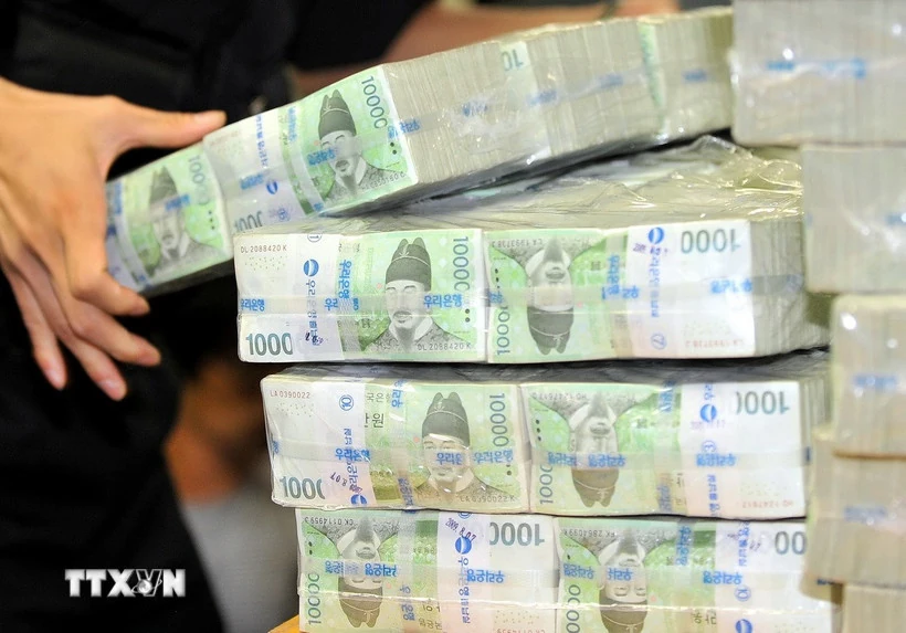 Nợ của Hàn Quốc lần đầu tiên vượt mốc 1.200.000 tỷ won