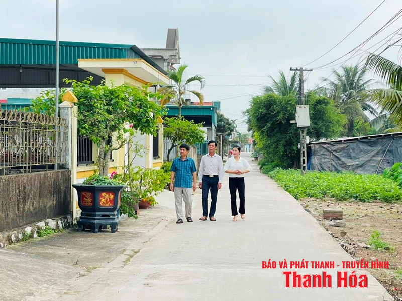 Những bí thư chi bộ, trưởng ban công tác mặt trận “trọn việc nước, tròn việc dân”