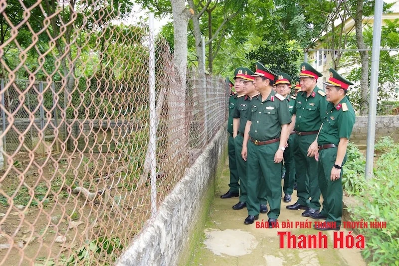 Tư lệnh Quân khu 4 kiểm tra các Ban Chỉ huy Phòng thủ khu vực tại Thanh Hóa