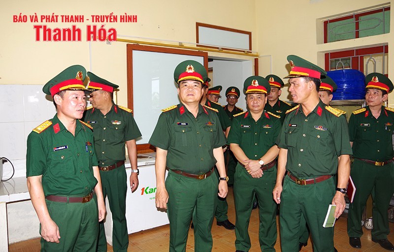 Chỉ huy trưởng Bộ CHQS tỉnh kiểm tra tại Ban Chỉ huy Phòng thủ khu vực 1 - Triệu Sơn