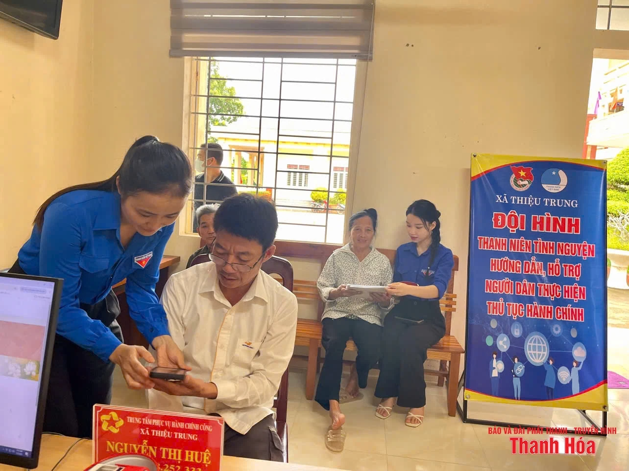 245 đội hình thanh niên tình nguyện ra quân hỗ trợ vận hành mô hình chính quyền địa phương 2 cấp