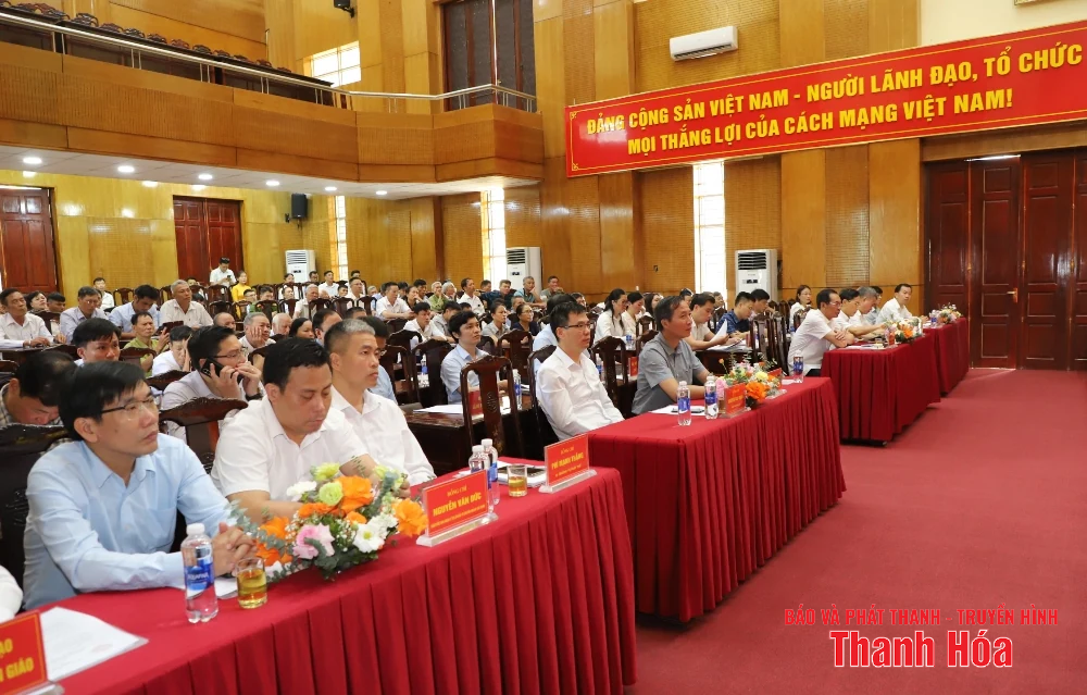 Bộ trưởng Bộ Dân tộc và Tôn giáo Đào Ngọc Dung tiếp xúc cử tri phường Tĩnh Gia