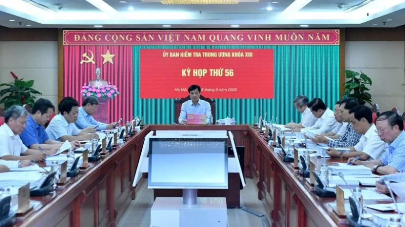 Trình Ban Chấp hành Trung ương Đảng xem xét, xử lý kỷ luật đảng viên vi phạm