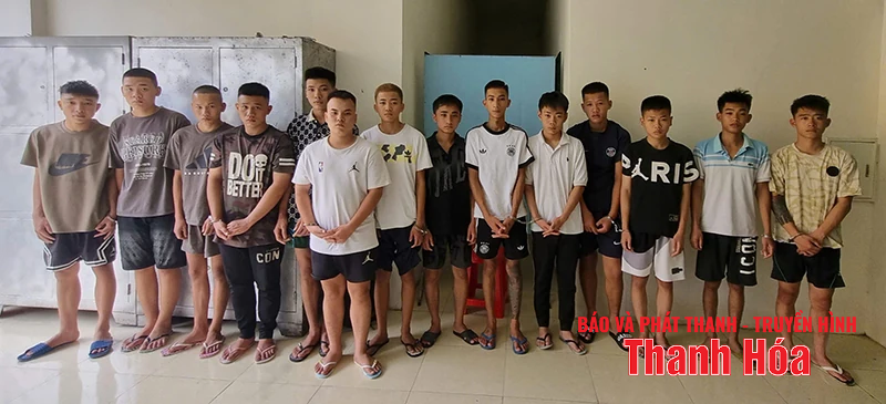 Tạm giữ hình sự 14 đối tượng gây rối trật tự công cộng