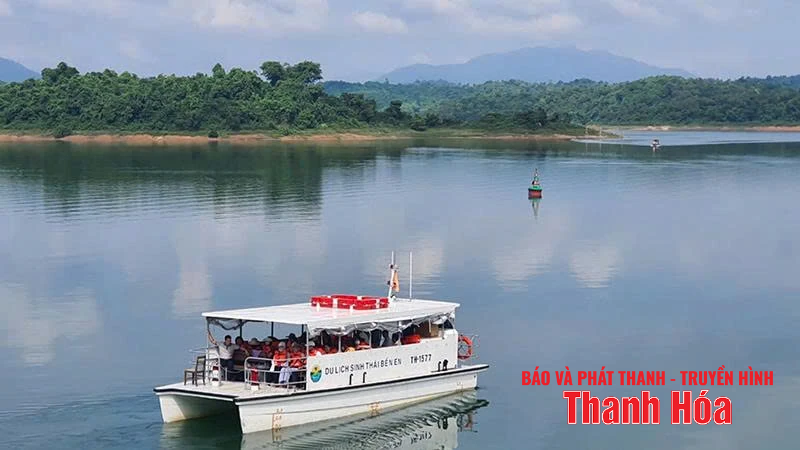 Phát triển du lịch sinh thái cộng đồng ở Vườn quốc gia Bến En