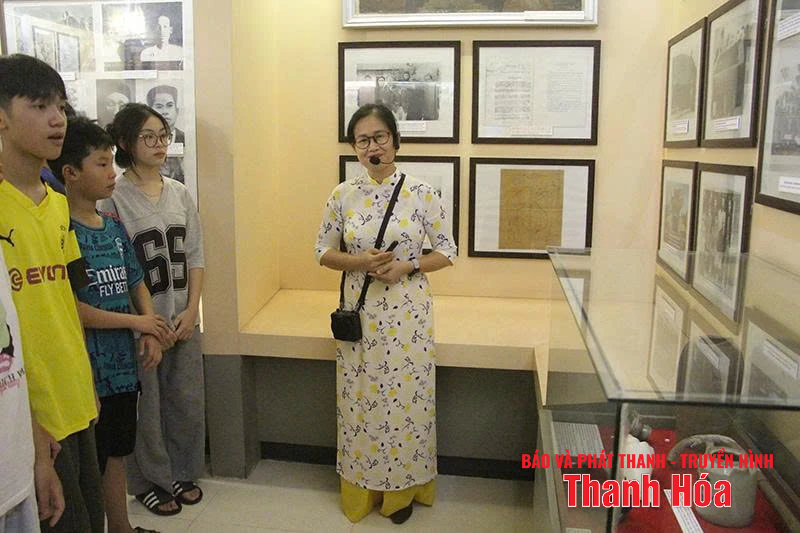 Khi hiện vật kể chuyện lịch sử