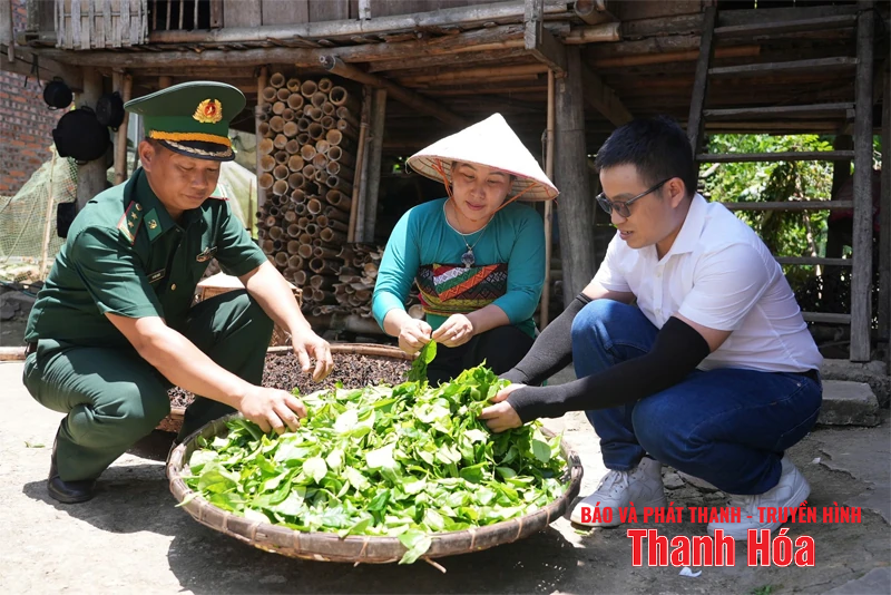 Xây thành lũy lòng dân