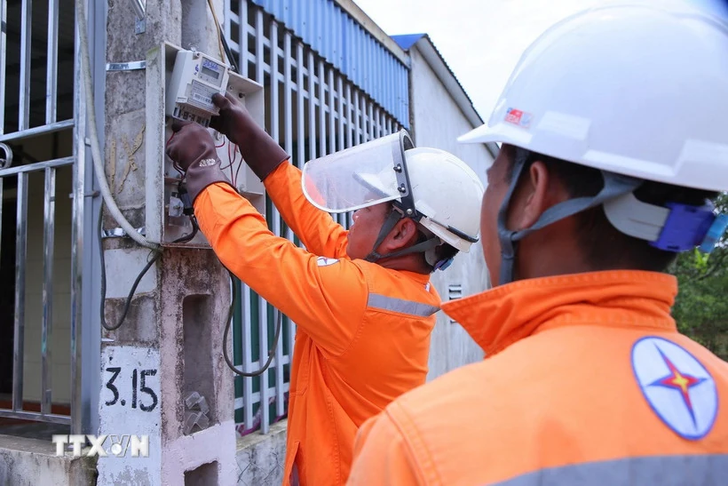 Công suất tiêu thụ điện tại 17 tỉnh miền Bắc lập đỉnh mới