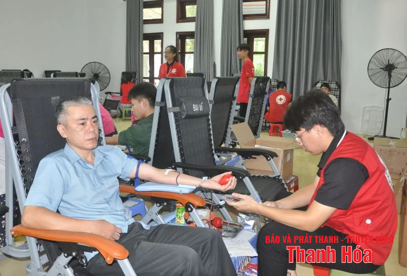 Tiếp nhận hơn 2.080 đơn vị máu tại ngày hội “Giọt hồng Xứ Thanh