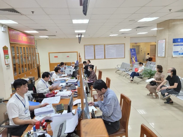 Tập trung tháo gỡ khó khăn trong thực hiện thủ tục hành chính, chuyển đổi số giai đoạn đầu vận hành mô hình chính quyền địa phương 2 cấp