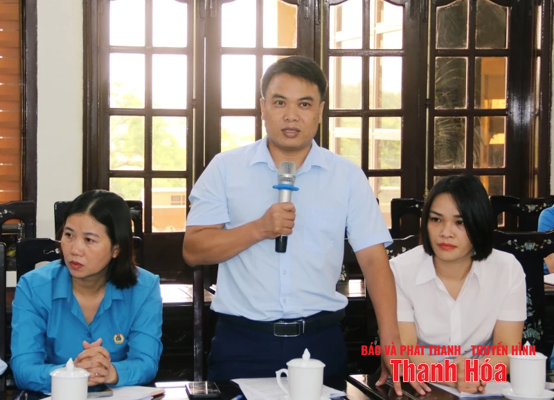 Khảo sát tình hình triển khai công tác tuyên truyền, giáo dục chính trị, tư tưởng, pháp luật cho công nhân lao động