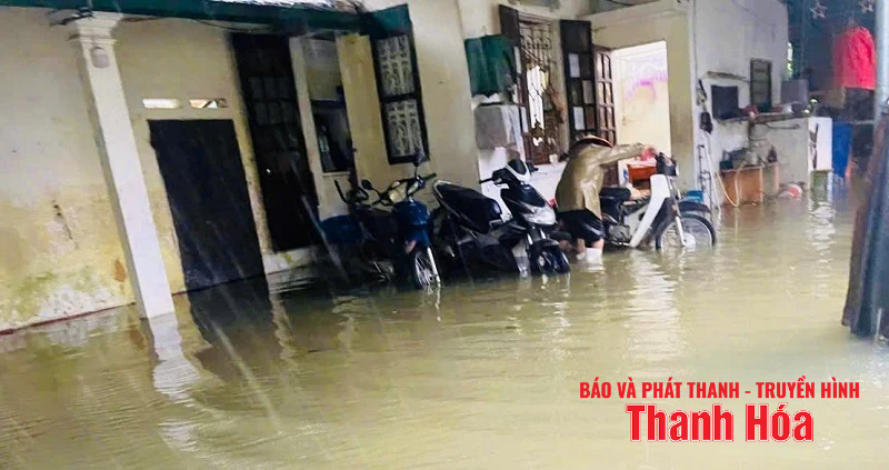 Nhiều hộ dân bị ngập lụt do mưa lũ