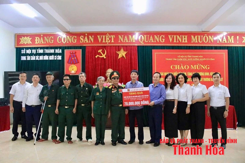 Các Chi nhánh Agribank tri ân, tặng quà nhân Ngày Thương binh, liệt sĩ