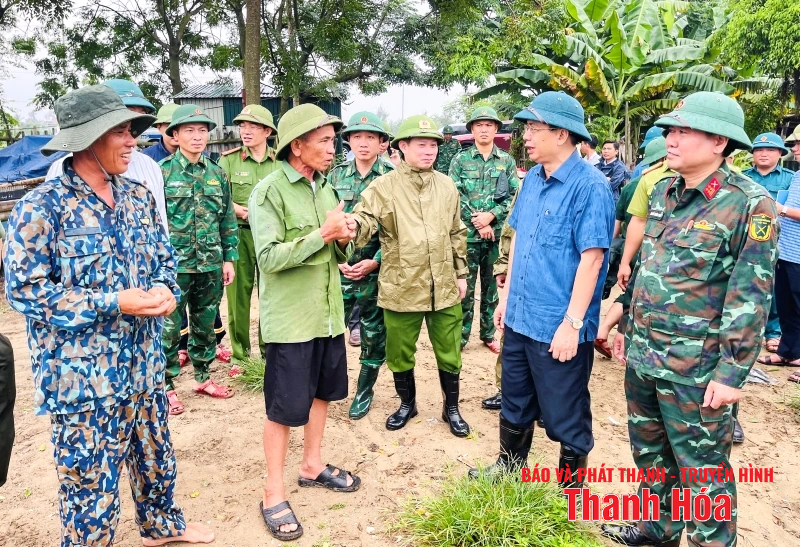 Kiểm tra công tác ứng phó với bão số 3 tại xã Hoằng Thanh và Hoằng Tiến