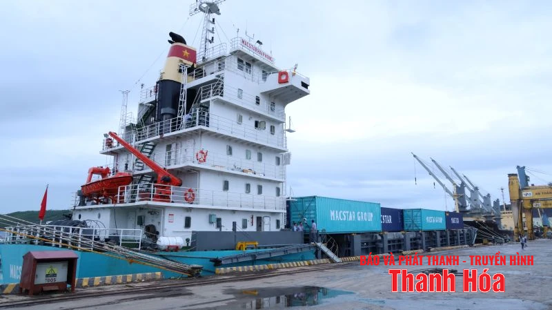 Khai trương tuyến vận tải container ven biển Hải Phòng - Nghi Sơn