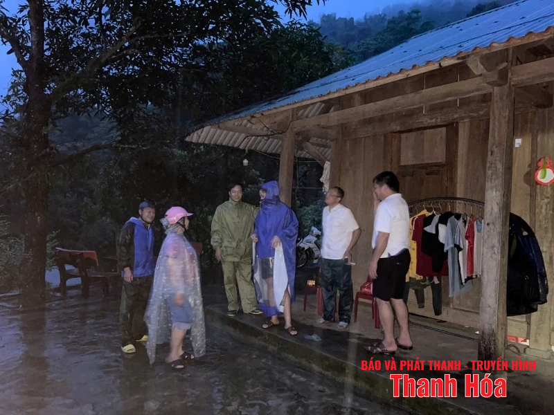 Xuyên đêm ứng phó với bão số 3