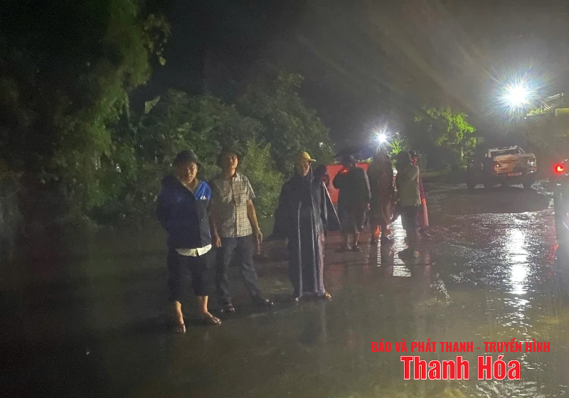 Xuyên đêm ứng phó với bão số 3