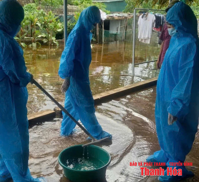 Ngành y tế tăng cường công tác vệ sinh môi trường, phòng chống dịch bệnh sau mưa bão
