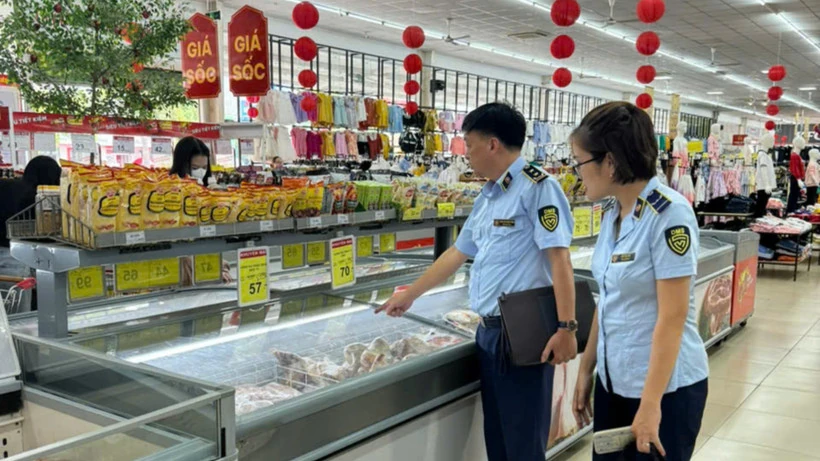 Xử lý nghiêm hành vi găm hàng, đầu cơ tăng giá bất hợp lý sau mưa bão