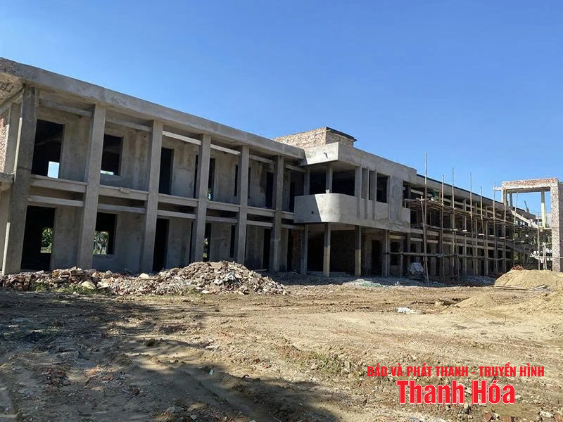 Cát nguyên liệu khan hiếm - doanh nghiệp xây dựng và người dân gặp khó