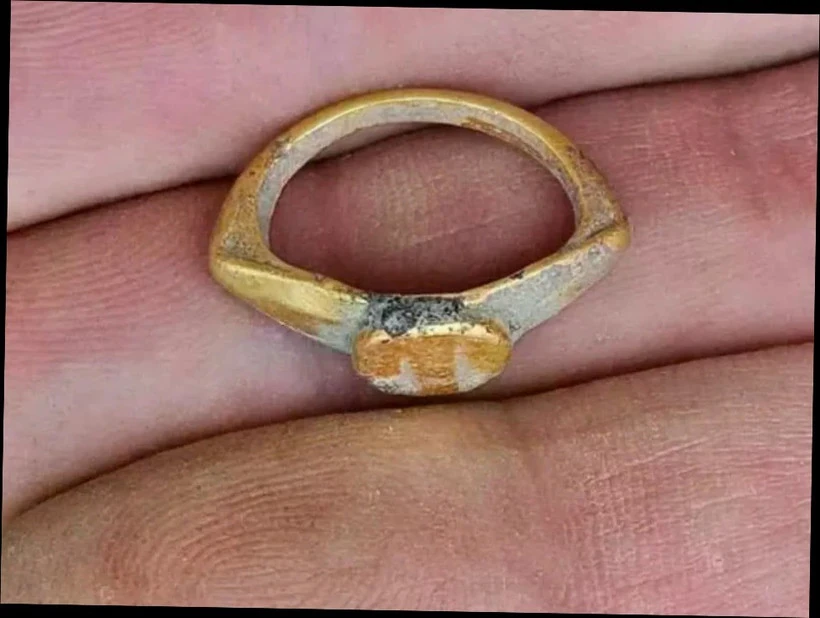 Phát hiện chiếc nhẫn vàng 2.000 năm tuổi tại công viên quốc gia ở Israel