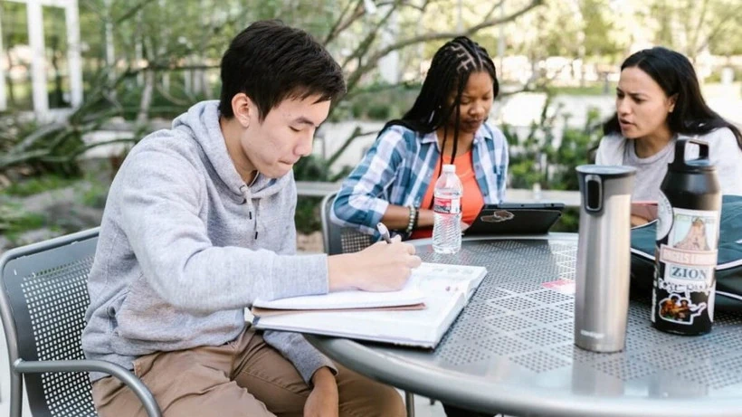 Nhật Bản nới lỏng quy định tuyển sinh từ 2026 nhằm thu hút sinh viên quốc tế